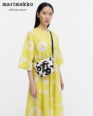 MARIMEKKO MONO MINI CROSSBODY UNIKKO BAG กระเป๋าผ้าลายดอกไม้ สีขาว