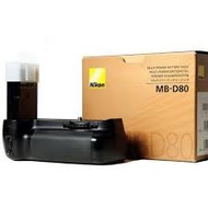 Nikon MB-D80 battery grip for D80/D90 (NEW SET)