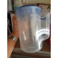 2.5l plastic water bottle