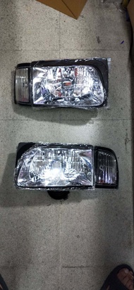 ไฟหน้า​ รถยนต์ โคมไฟหน้า อีซูซุ  tfr99 ดราก้อนอาย 1คู่​และไฟมุม1คู่