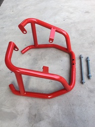 RED แคชบาร์ทำสีแดง HONDA CB150R 2018-2024 สวยตรงรุ่นสีแดง HOTเว่อร์ 759 บาท( สีแดง )