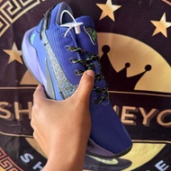 Giannis Unisex Basketball Shoes With Free Socks