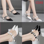 Glossy leather high heels with straps - Cg43