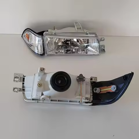 A pair Crystal Car Headlight For Toyota Corolla Ae92 1988 Headlamp 811701A590 811601A590