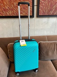 American Tourister 罕有20 吋湖藍色行李箱 American Tourister Visby 20 inch luggage for handcarry 2.5kg；55 x 37 x 22cm