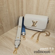 [現省3.5萬🎁] LV淺灰褐色米白牛皮金釦 LockMe Tender轉釦肩斜背包