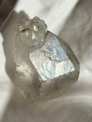 爆彩 資料庫 城堡閃靈鑽 骨幹 骸骨 水晶原礦 閃靈鑽 天然原石