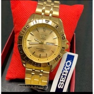 Seiko5 watch Automatic Hand movement for Men