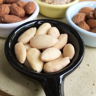 Skinless Almonds - Skinless Almonds