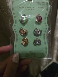 Universal Studio hello kitty 寶石耳環