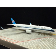 [Ready Stock 1] 1: 400 PM China Southern Airlines Airlines A350-900, Number B-32FR, Standard Coating