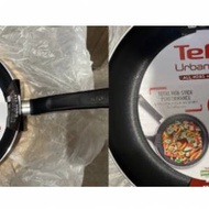 Tefal 特福28Cm 煎鍋，適合各種爐具