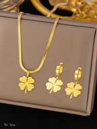 1 ชุดมี 3 ชิ้น สร้อยคอและต่างหู จี้รูปดอกโคลเวอร์สี่แฉกชุบทอง 18k สแตนเลสสตีล เรียบง่ายและหรูหรา เหม