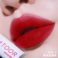 Black Rabbit Hyntoor Lip Macaron Mud Makes Look