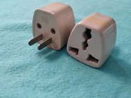 萬用插頭轉換器