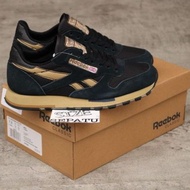 Reebok Classic Utility Leather Navy