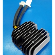 SYM VTS 200 / GTS 200 / VF3i 185 - Regulator ( Rectifier )