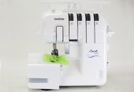 [HCM][TẶNG KÈM ỐNG CHỈ TRẮNG VÀ ĐEN] MÁY VẮT SỔ GIA ĐÌNH BROTHER 2104D CHÍNH HÃNG MỚI 100%