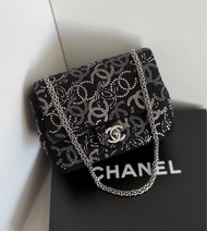 Chanel CF Bag Rare Runway Vintage Bag CC logo Flap Bag Chanel CC logo 限定手袋 Chanel 袋