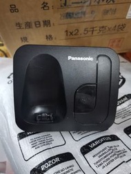 室內電話座 Panasonic kx tgc210hk主機 40元 在九龍灣港鐵站A交易的，你們可以不用出閘口交收的，多謝你們呀