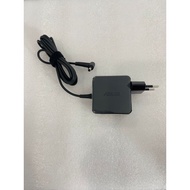 Original Asus Adapter 45W 19V 2PIN 4PHI EU TYPE - 0A001-00696500