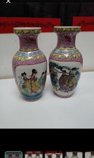 Vintage Chinese vase pair 瓷器花瓶(size 9")