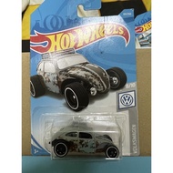 VOLKSWAGEN BEETLE(£&