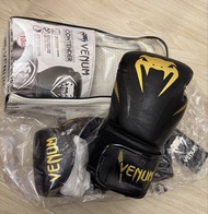 Venum 拳套 10oz