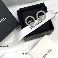 【配件 包裝盒 💕】 Chanel 雙c 鏤空 圓形 滿鑽 耳環