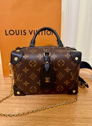 LOUIS VUITTON LV PETITE MALLE Souple 經典老花 時尚復古優雅鏈條 塗層帆布鉚接皮革邊角拼皮 | M45571 | 全新正牌正貨