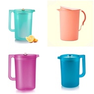Tupperware Brands Pitcher