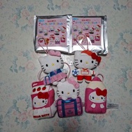 Sanrio HELLO KITTY  校園主題系列 盲盒 蘋果汁 校服 足球運氣員 蠟筆 手提袋 書包 毛公仔鑰匙扣