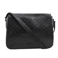 กระเป๋าสะพายข้าง Gucci GG รุ่น 145844 มือสอง สีดำเงา ทำจากหนัง มีตัวล็อคแม่เหล็ก ขนาด A5 สำหรับผู้ชา