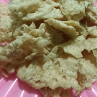ARISAH Fried Dumpling Skin OnionKeripik with celery leaves 100g