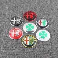 Suitable for Alfa Romeo Alfa Romeo Hub Cover Labeling Modified Giulia Four-leaf Clover Hub Center Co