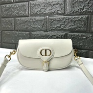 DIOR Bobby橫版新月包
