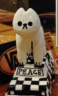 HOW2WORK x Vans Kila Cheung Cat Car