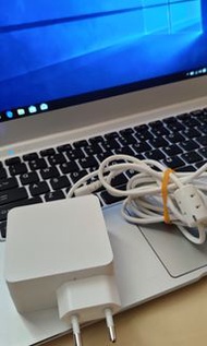 學生之選 抵玩 高質手提電腦 Windows 10