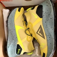 NIKE Pegasus Trail 3 GYX 黃色男女同款跑鞋