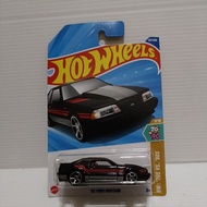 Hot Wheels '92 Ford Mustang