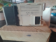 Output Unit OMRON CJ1W-OC211กล่องไม่สวย