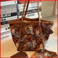 GC2 2026 New Retro Elegant Shoulder Bag Stylish and Versatile Design Commuter Handbag CG2