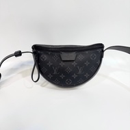 LV黑灰老花半月Moon斜背包M23835