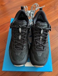 HOKA KAHA LOW GORE-TEX - Black /SATELLITE GREY( US 9.5D )