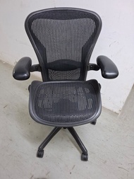 Herman Miller Aeron 辦公椅