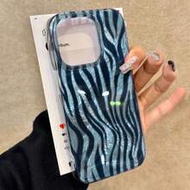 Striped Painted Feather Yarn Swirl Foil Fashion Minimalist Silver Phone Case Protective Cover Compat
