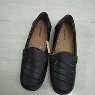 Women's Shoes size 36