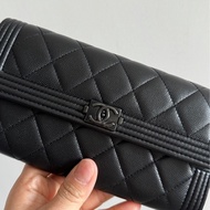 Chanel So black Leboy 長夾