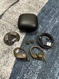 （現貨）（9成8新）（送順豐智能櫃）Powerbeats pro新款全無線藍牙運動耳機，耳機抗汗防水 耳掛佩戴不容易脫落。目前最表現的運動藍牙耳機之一 (Ready stock) (90% new) 