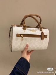 正品近新轉售✔️Coach💕冰川白&amp;奶茶色波士頓包